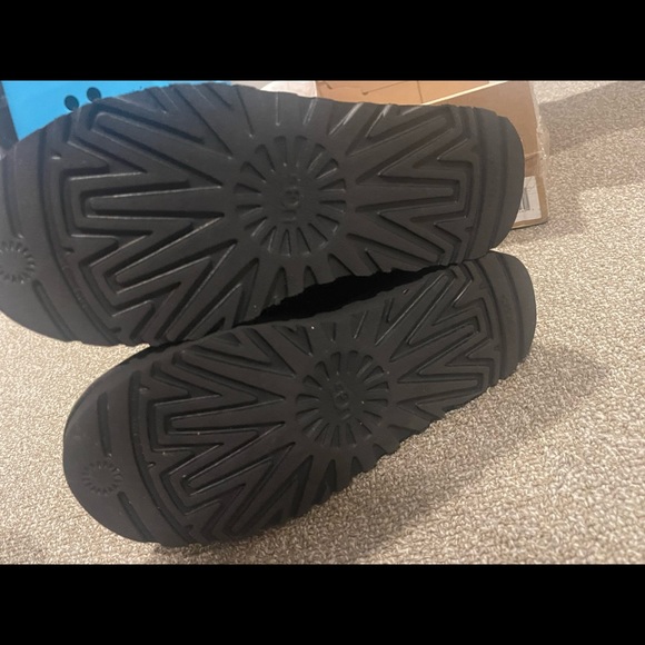 UGG Winter mini boots - Picture 4 of 12